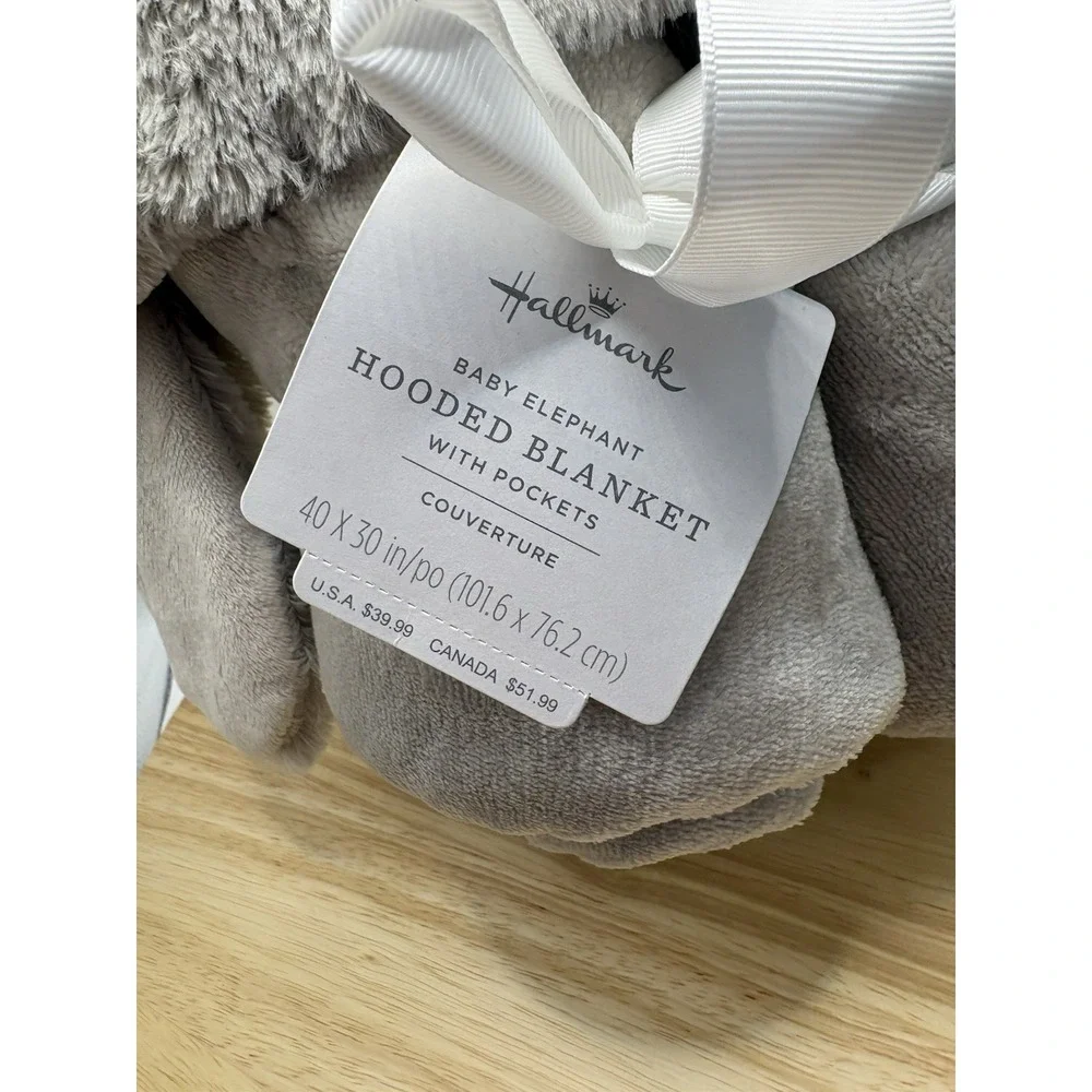 Hallmark Baby Elephant Hooded Blanket w/ Pockets Gray Polyester 40x30 NWT